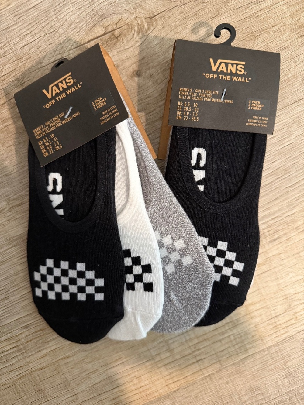 Vans Women’s Socks: 2 Packs of 3